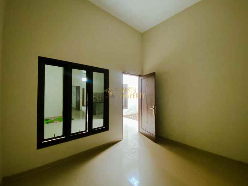 dijual rumah ngemplak