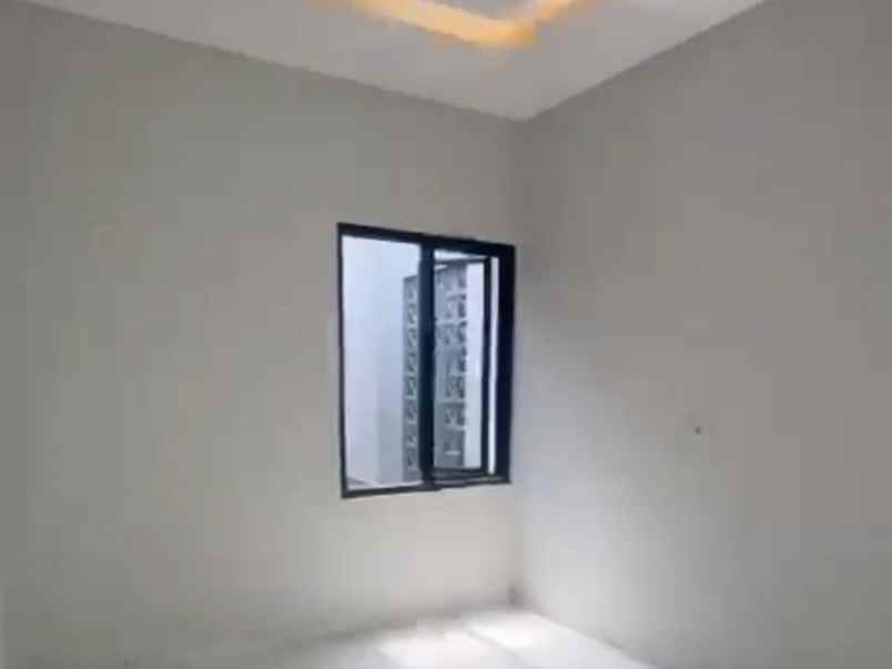 dijual rumah pakal madya asri