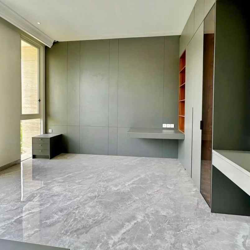 dijual rumah pakuwon indah la rizgolf