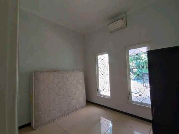 dijual rumah palm spring regency