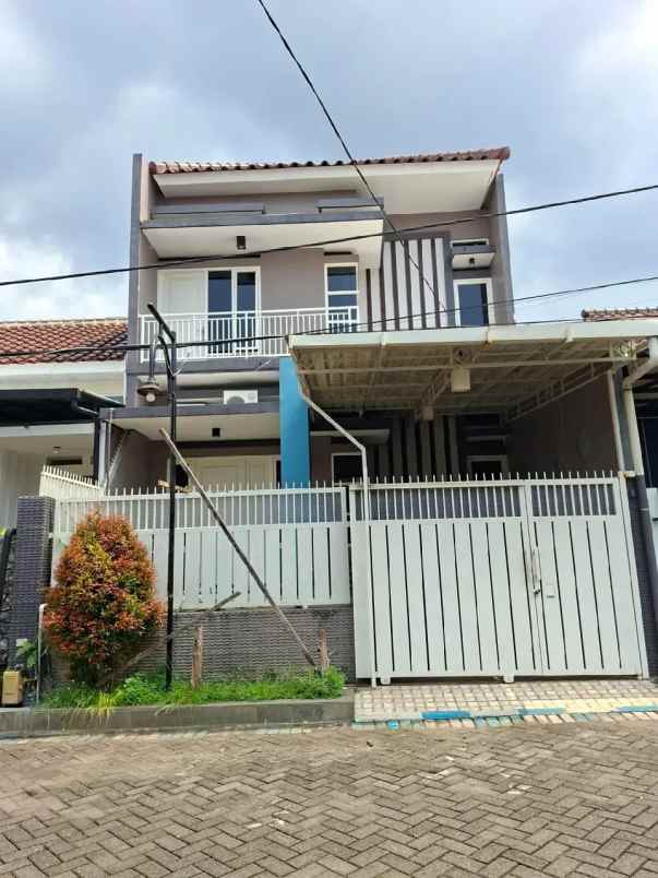 dijual rumah pandanwangi sulfat kota malang