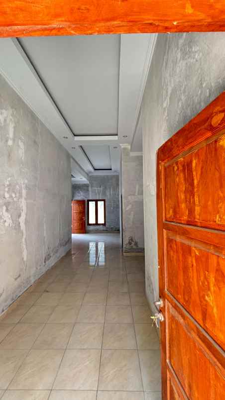 dijual rumah pasar godean