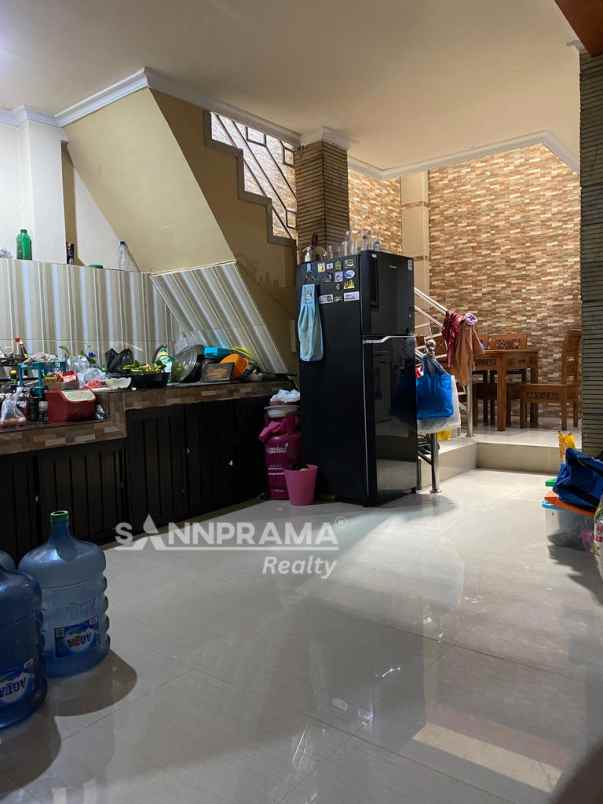 dijual rumah pelawad