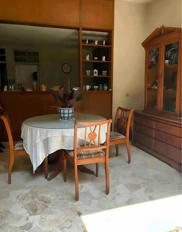 dijual rumah perum lembah cinere depok