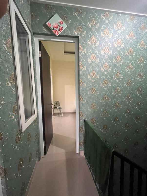 dijual rumah perumahan dharmawangsa