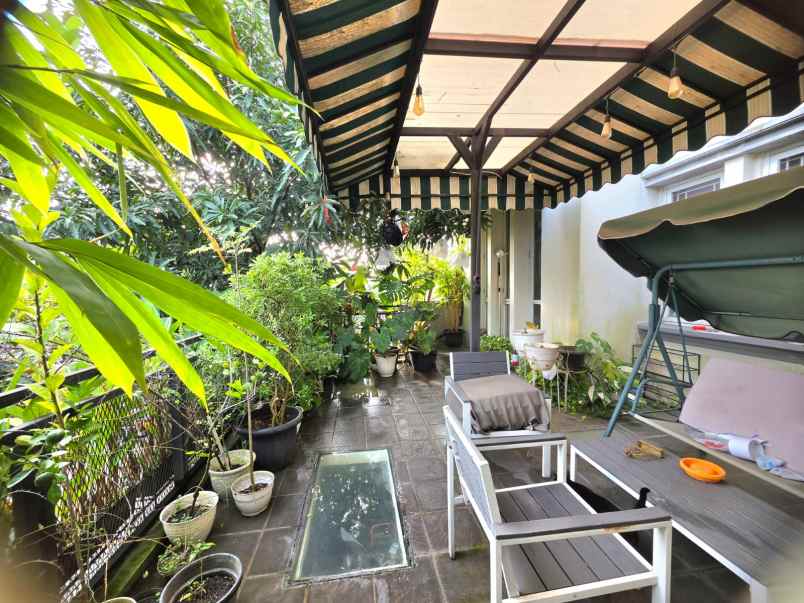 dijual rumah perumahan taman bintaro