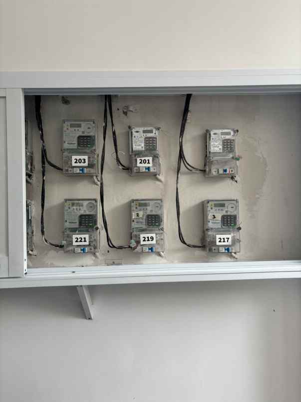 dijual rumah perumahan wiyung