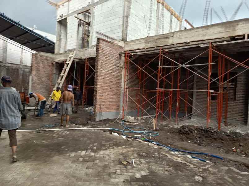 dijual rumah petemon