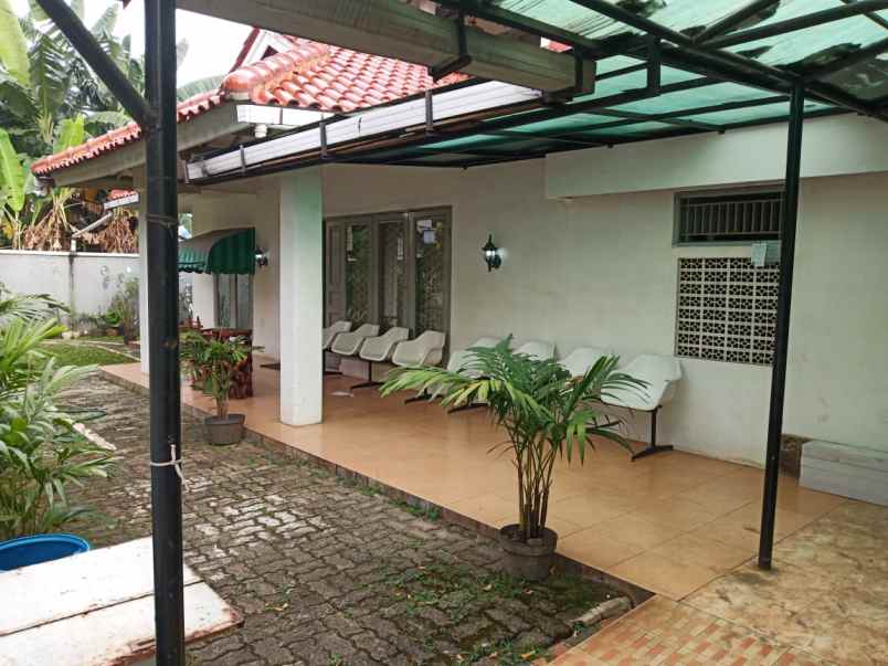 dijual rumah pisangan