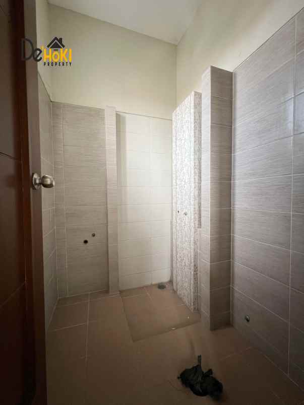 dijual rumah poltangan pasar minggu