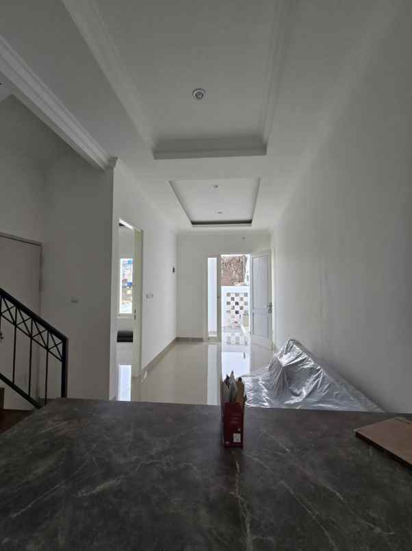 dijual rumah pondok bambu