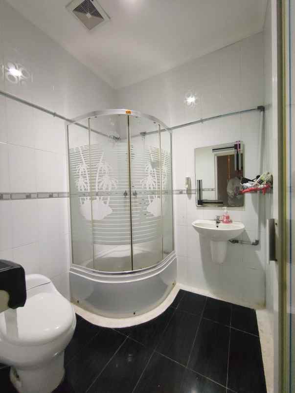 dijual rumah pondok kelapa jakarta timur