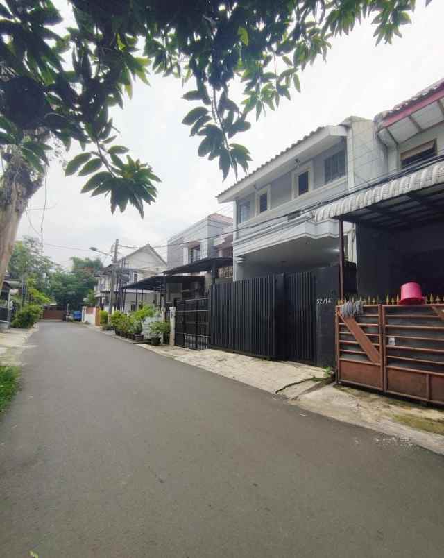 dijual rumah pondok kelapa jakarta timur