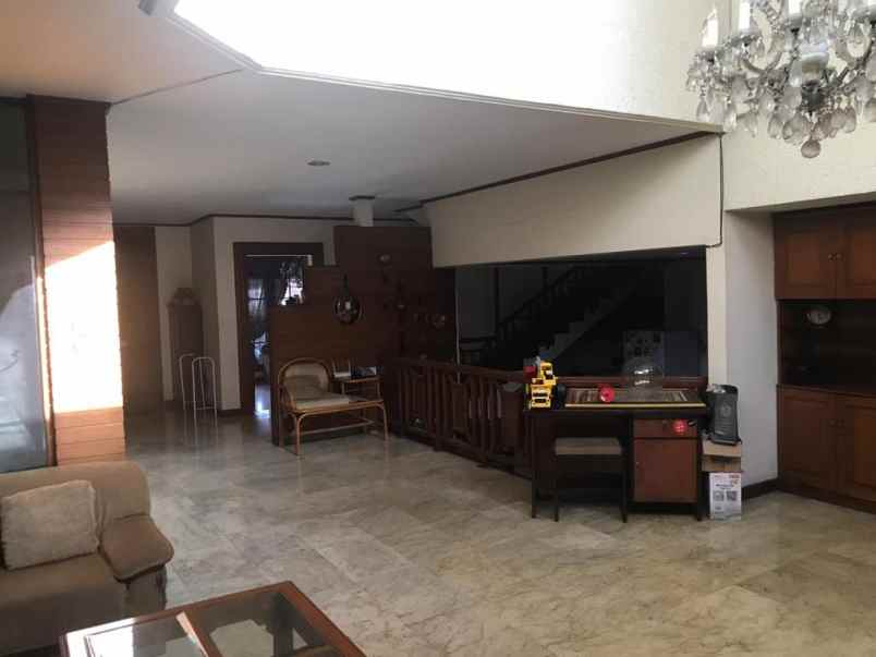 dijual rumah prapen indah