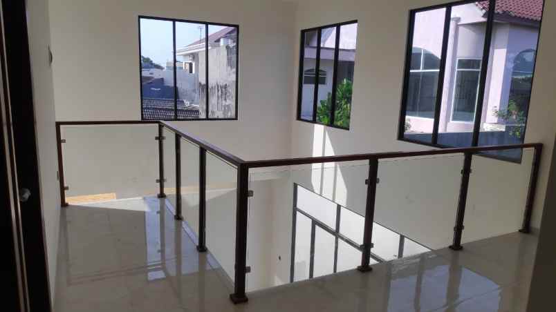 dijual rumah puri anjasmoro