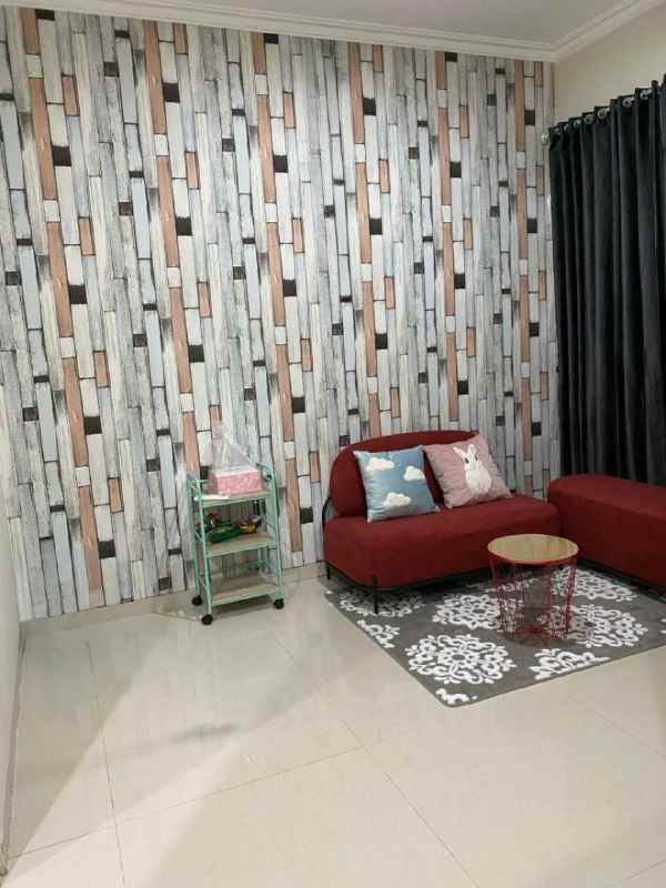 dijual rumah puri safira regency