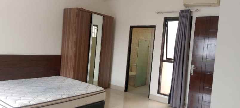 dijual rumah radio dalam gandaria utara