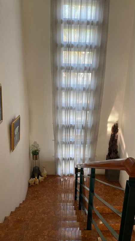 dijual rumah raffles hills housing