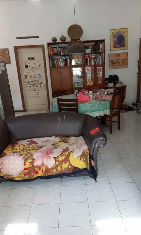 dijual rumah riau martadinata