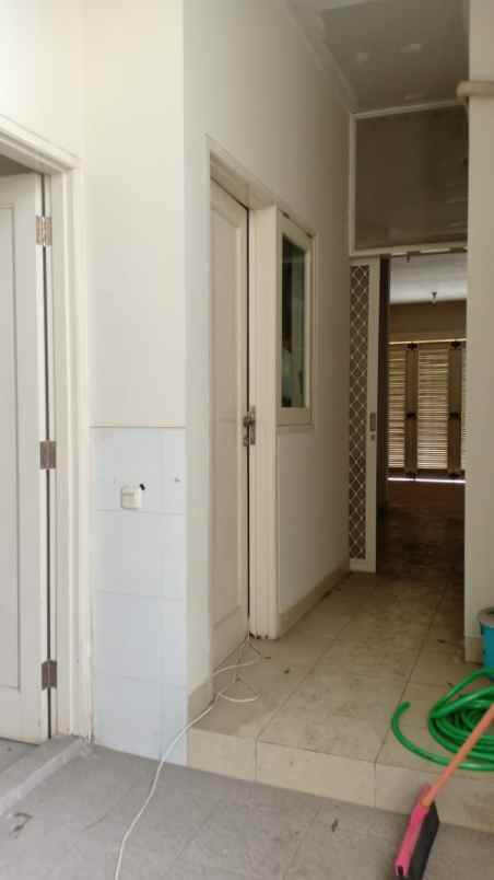 dijual rumah royal residence surabaya