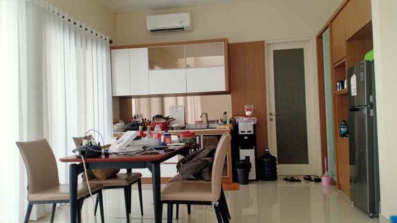 dijual rumah royal residence surabaya
