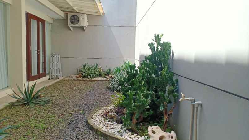 dijual rumah royal residence surabaya