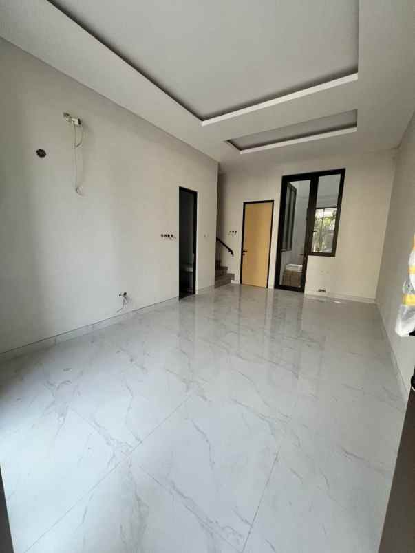 dijual rumah rumah baru dian istana