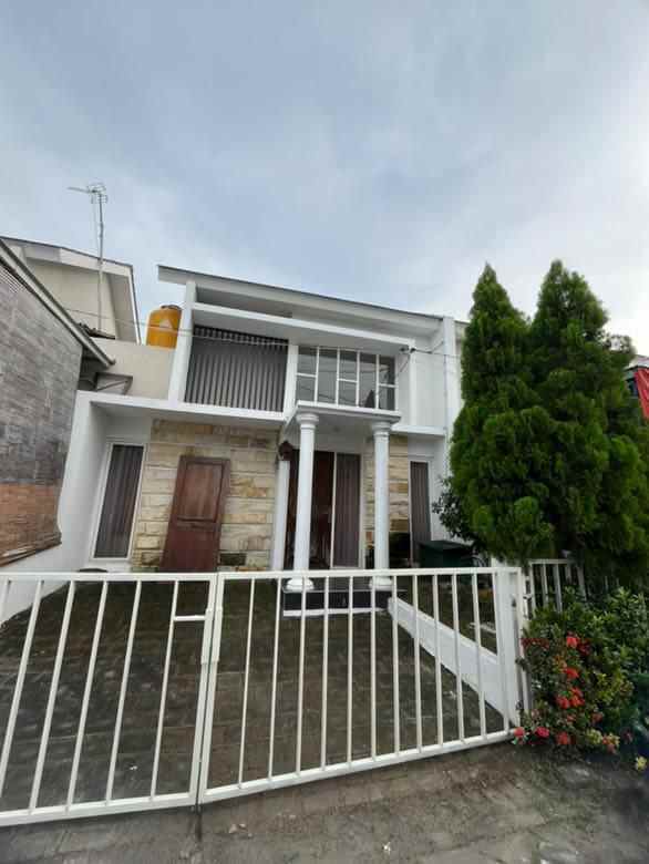 dijual rumah rumah d naila village