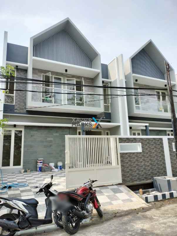 dijual rumah rungkut mejoyo selatan