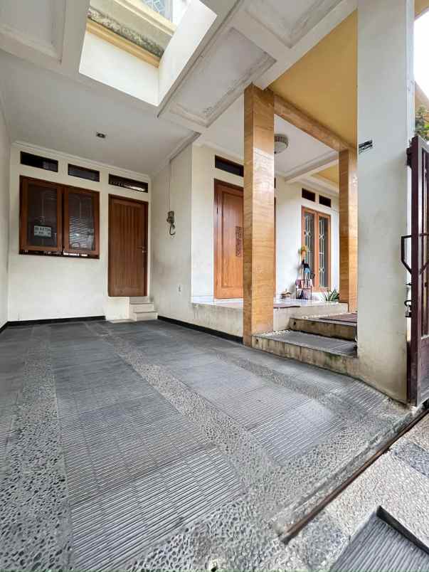 dijual rumah salihara
