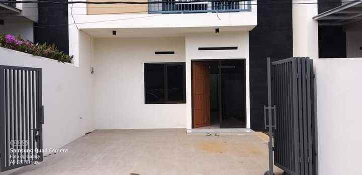 dijual rumah sariwangi