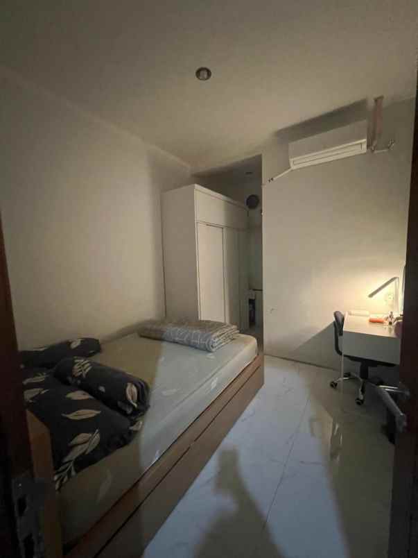 dijual rumah sariwangi
