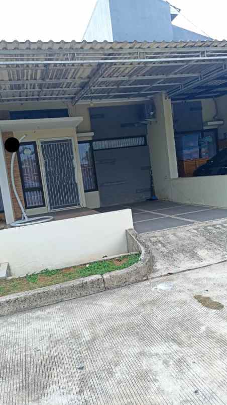 dijual rumah segara city cluster descada