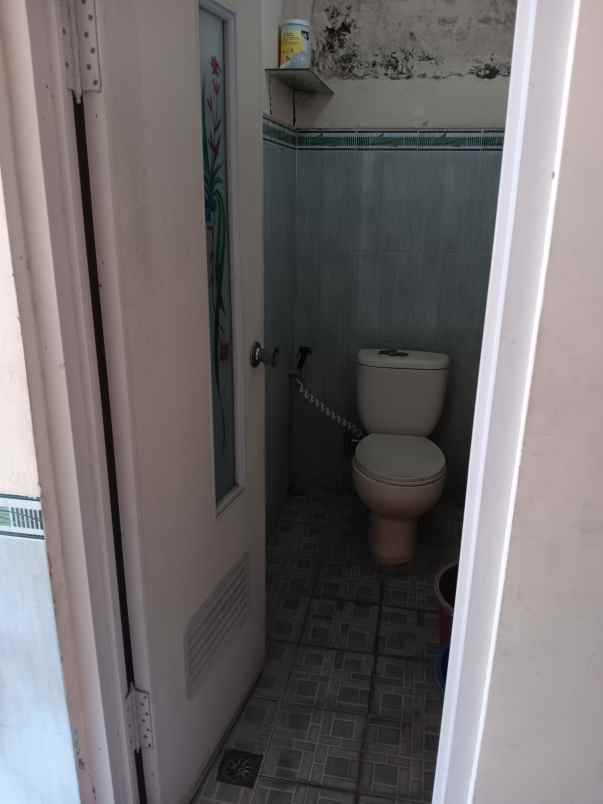 dijual rumah selorejo