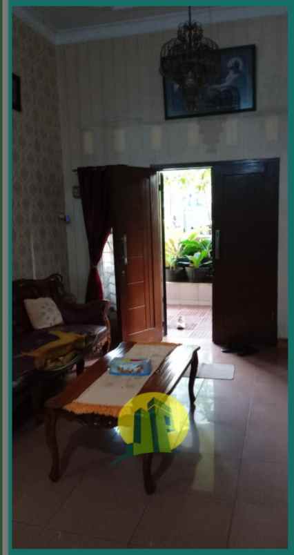 dijual rumah semper barat