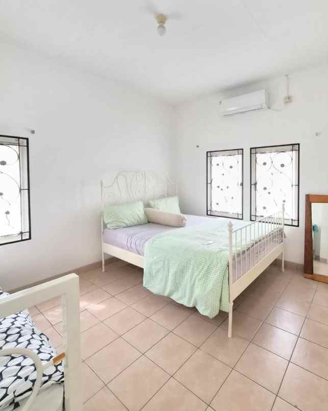 dijual rumah sentul city