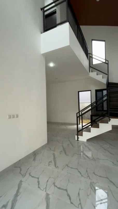 dijual rumah sentul city cluster udayana