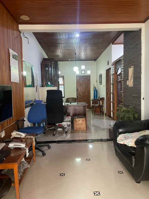 dijual rumah setra dago dkt mitra dago