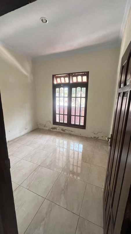 dijual rumah shm pbg di kaliurang km 10