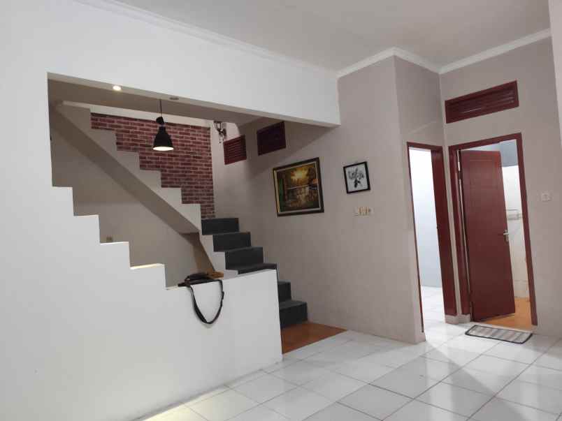 dijual rumah siap huni di cilodong