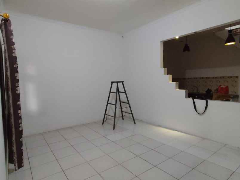 dijual rumah siap huni di cilodong