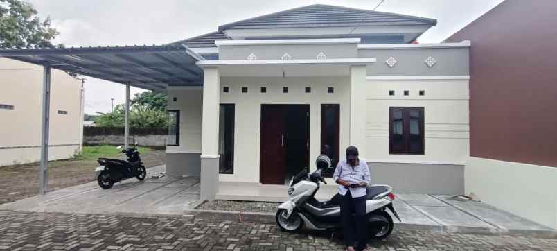 dijual rumah siap huni di sewon dekat ringroad