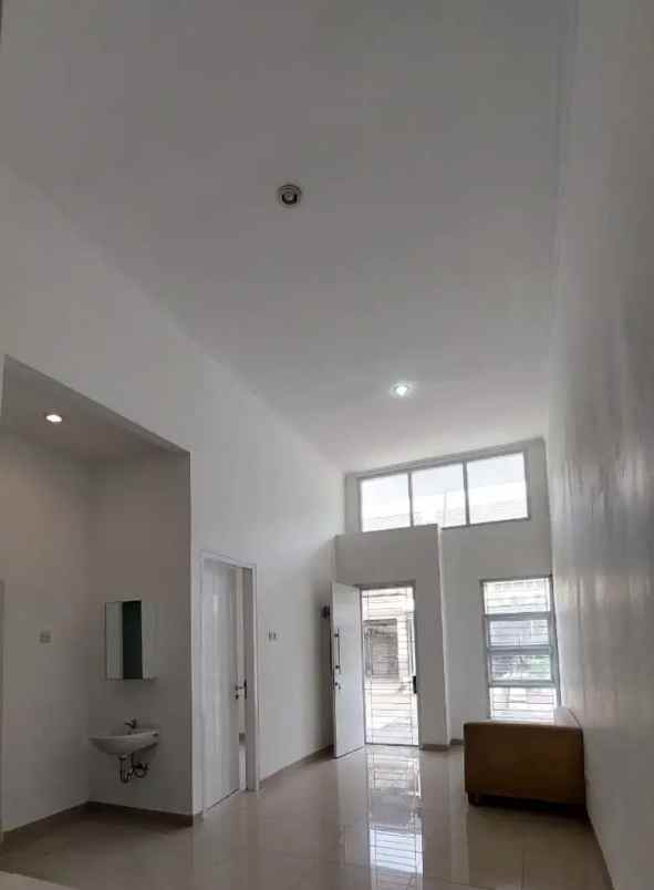 dijual rumah siap huni terawat di babakan setu