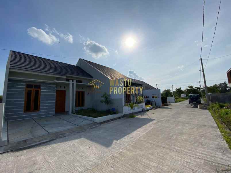 dijual rumah sidoluhur godean sleman