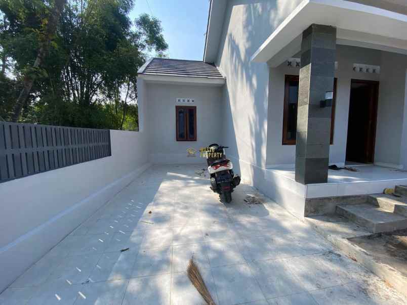 dijual rumah sindumartani kec ngemplak
