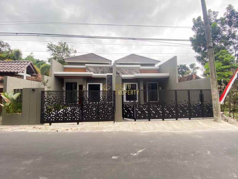 dijual rumah sukoharjo kec ngaglik kab