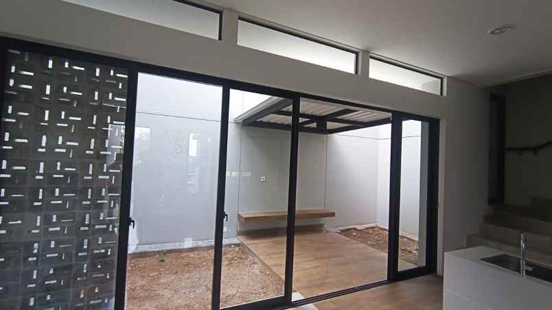 dijual rumah summarecon bandung