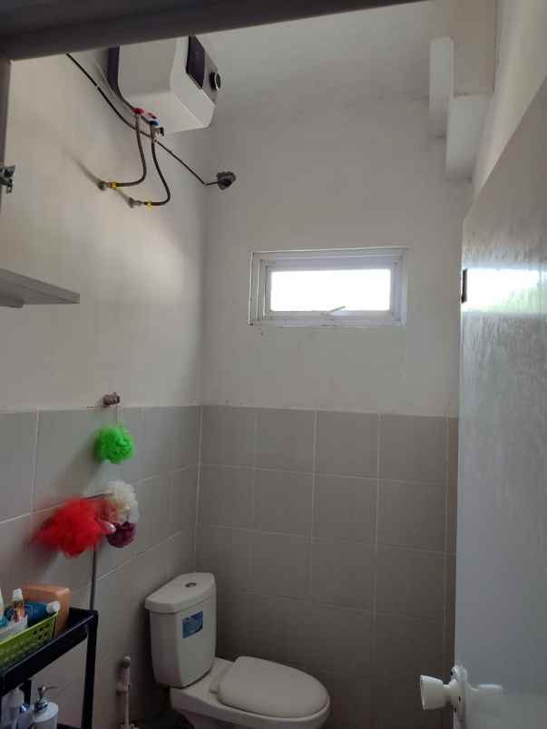 dijual rumah swp residence