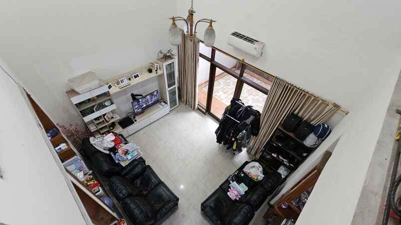 dijual rumah taman holis indah