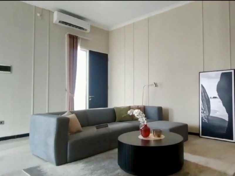 dijual rumah taman pinang indah